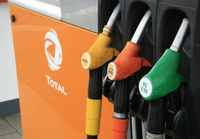 Station-service Total Access à Gennevilliers en France