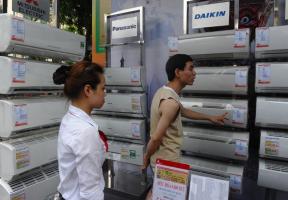 Image of a store selling air conditioners in Hanoi, Vietnam.