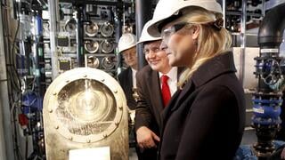 Inauguration de la première centrale électrique osmotique au monde près d'Oslo en 2009 en présence de la princesse héritière Mette-Marit de Norvège.