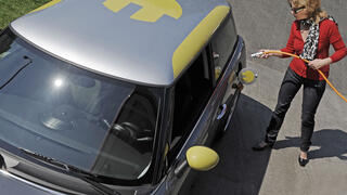 La voiture électrique fait partie de la palette des solutions pour des transports plus durables