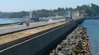 Barrage de l'usine marémotrice de la Rance en Bretagne